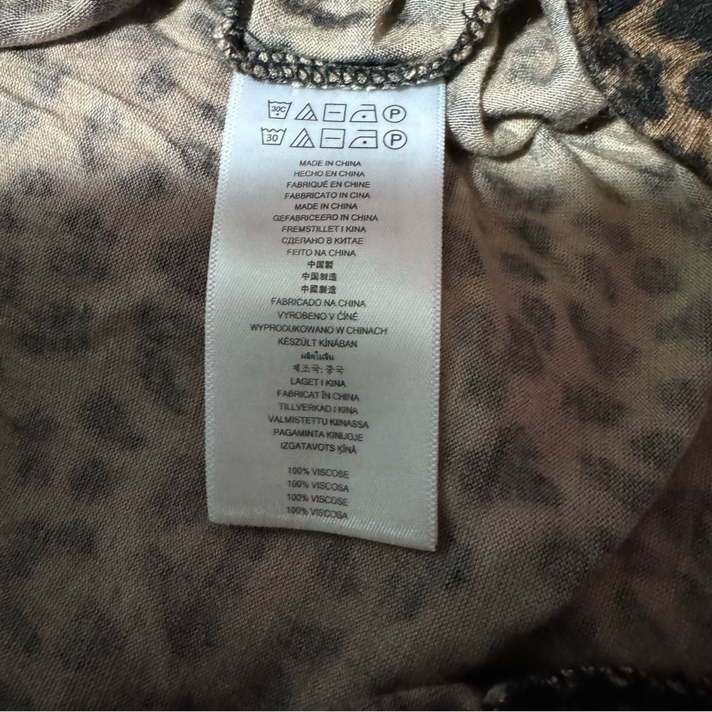 Michael Kors (NWT) Top, Size Medium - Picture 9 of 10